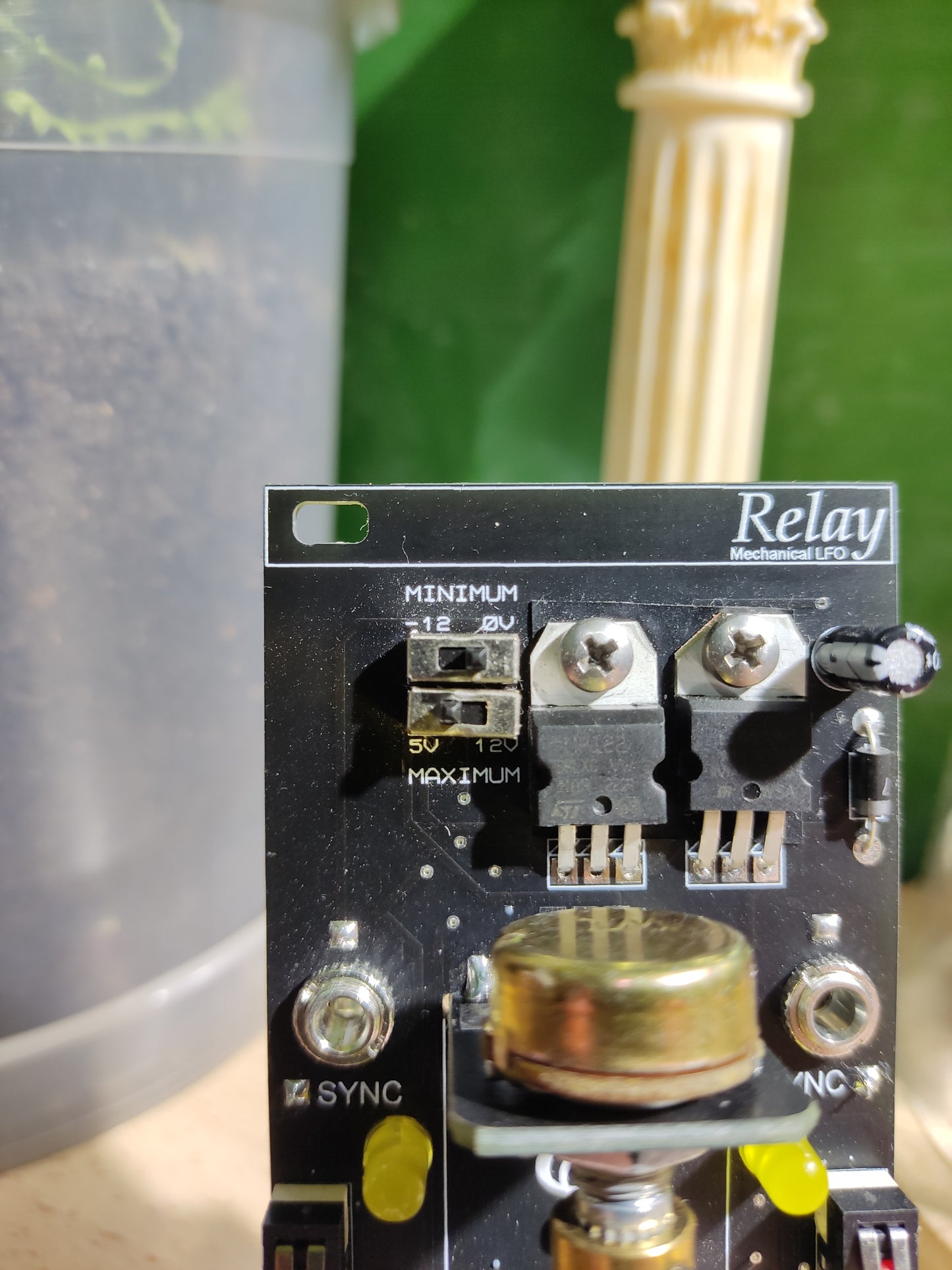 Electronified - Relay - Mechanical LFO - 3U 10HP